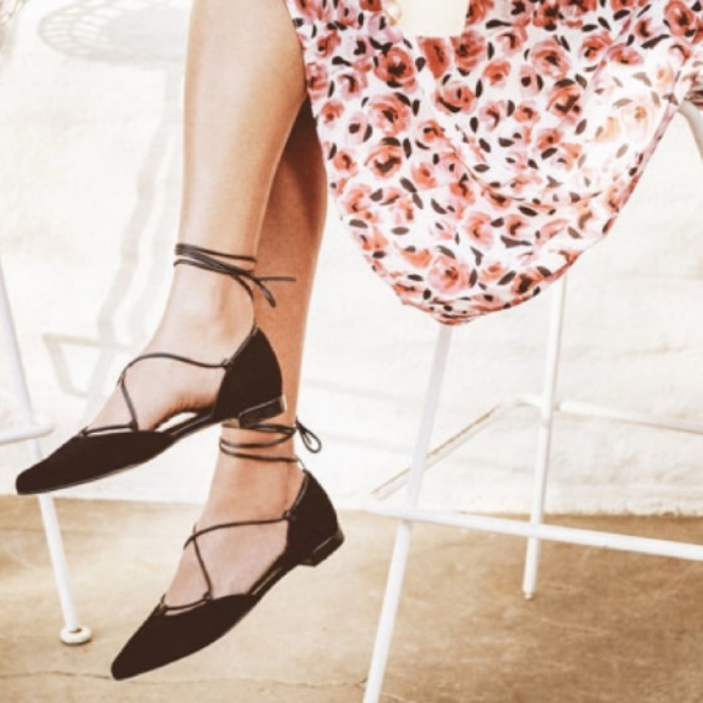 Stuart Weitzman Gilligan Wrap Suede Flats 8.5